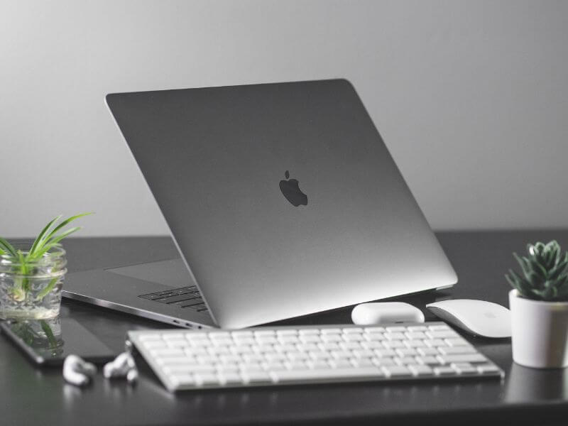 MacBook Precisa de Manutenção