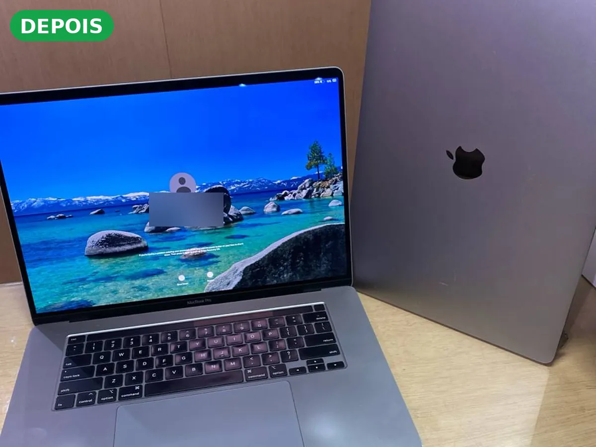 MacBook Pro 16 Macbook pro 16 polegadas com tela nova ao lado da tela antiga, na casa do mac asa norte